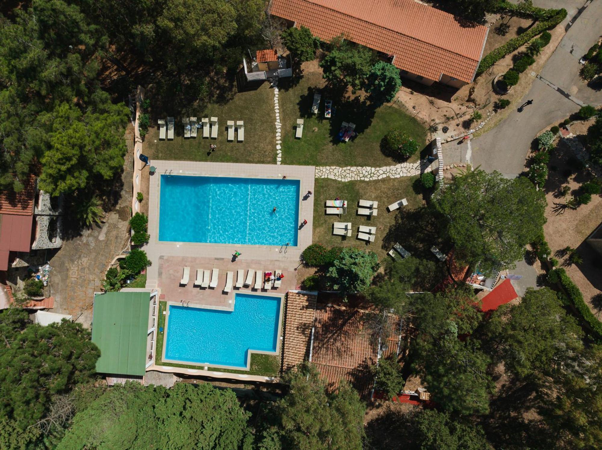 Amareclub Rocca Dorada Hotel Санта Маргерита ди Пула Екстериор снимка