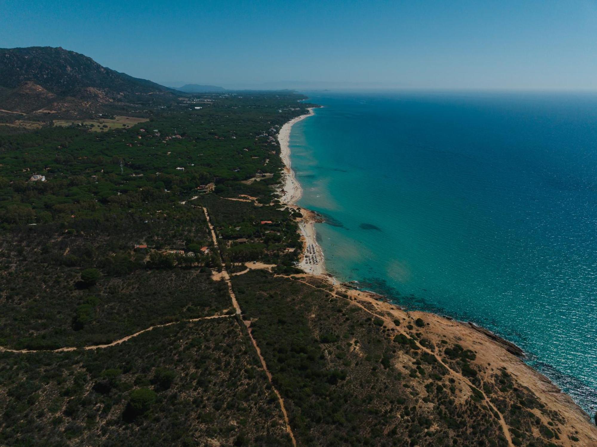Amareclub Rocca Dorada Hotel Санта Маргерита ди Пула Екстериор снимка