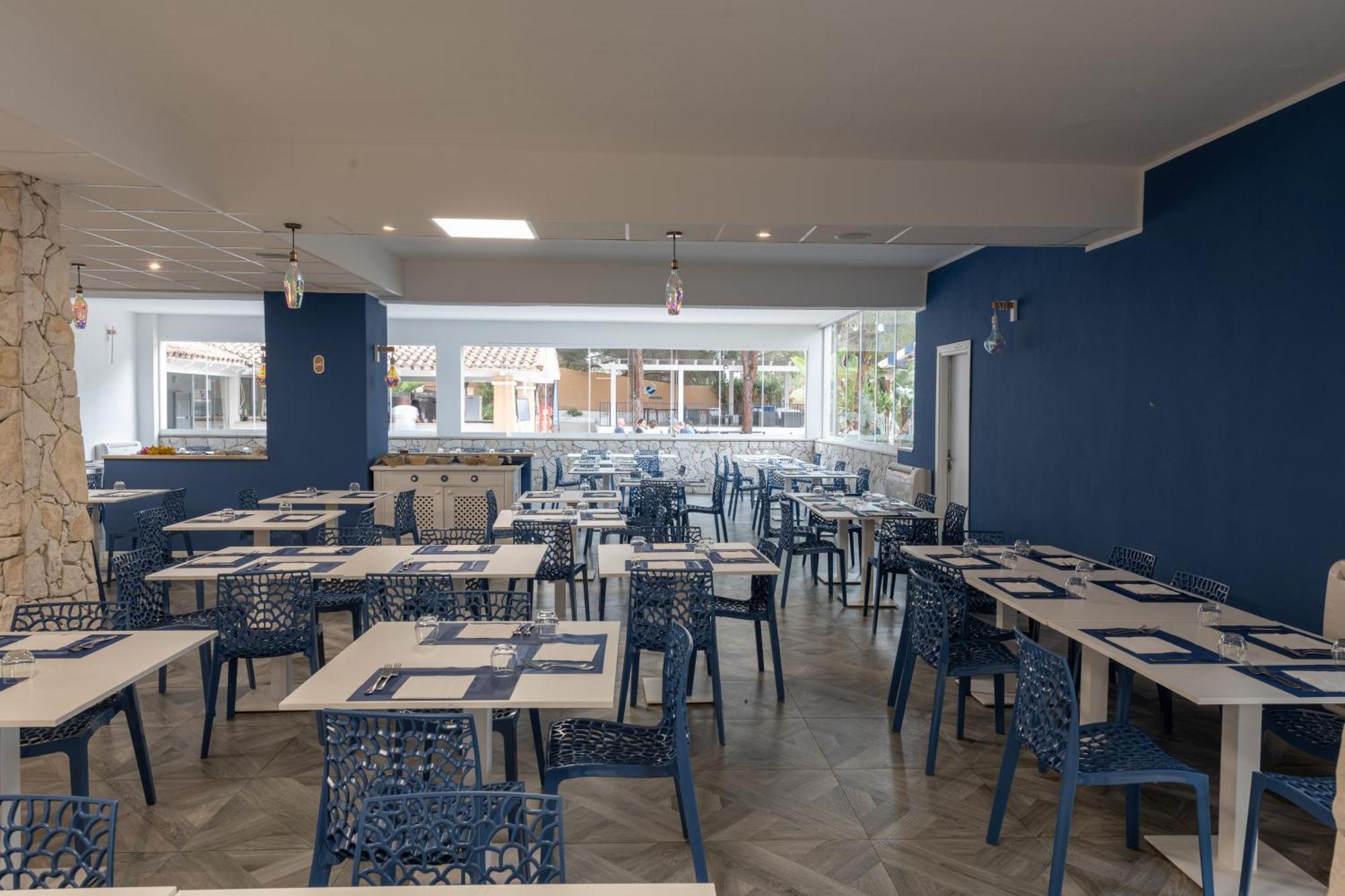 Amareclub Rocca Dorada Hotel Санта Маргерита ди Пула Екстериор снимка