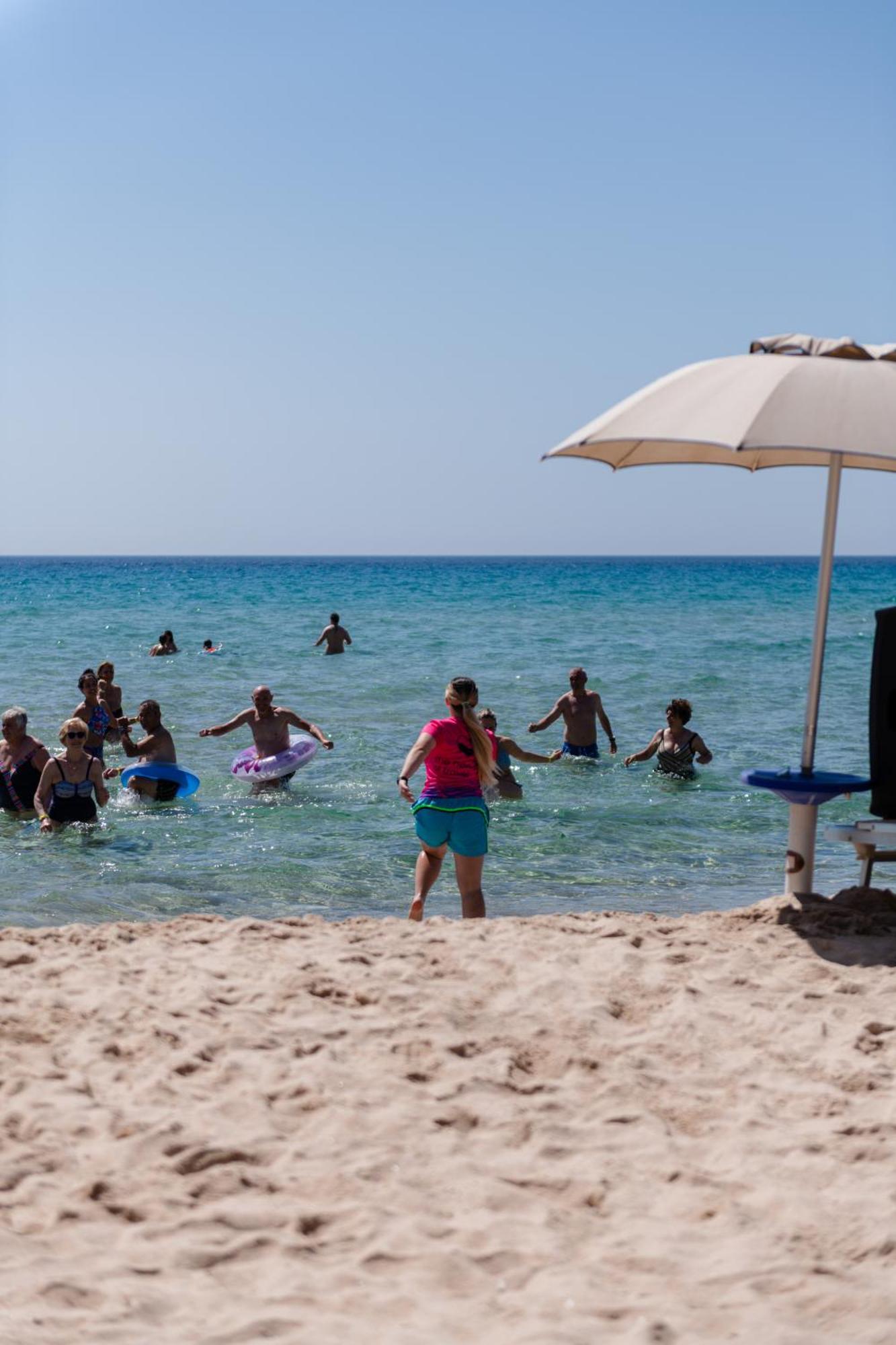 Amareclub Rocca Dorada Hotel Санта Маргерита ди Пула Екстериор снимка